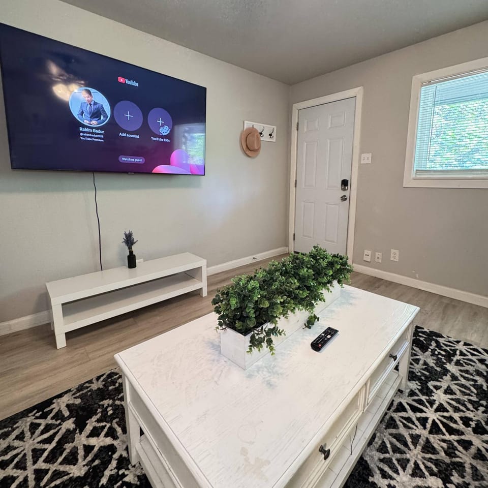 1 DT Dallas l FIFA WORLD CUP READY l 5 Min from Love Field Apartment in Dallas