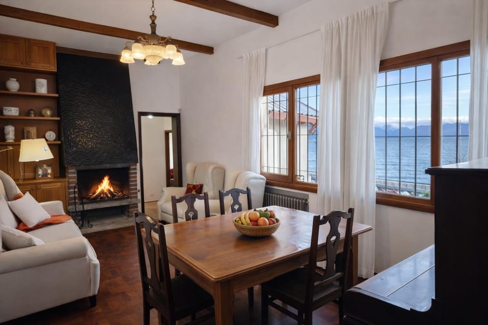 Centrally located lakefront house House in San Carlos Bariloche