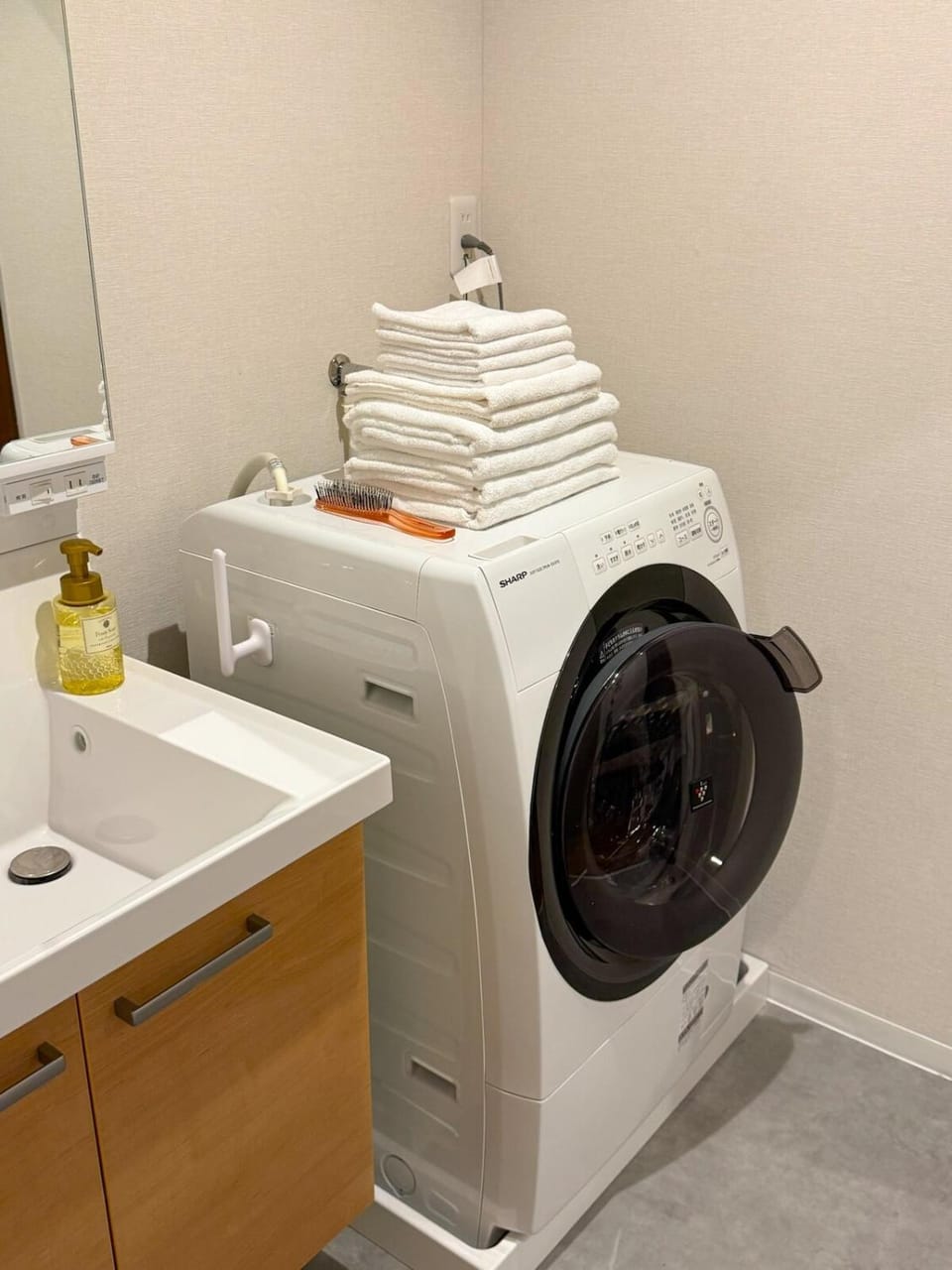 towels, washing machine