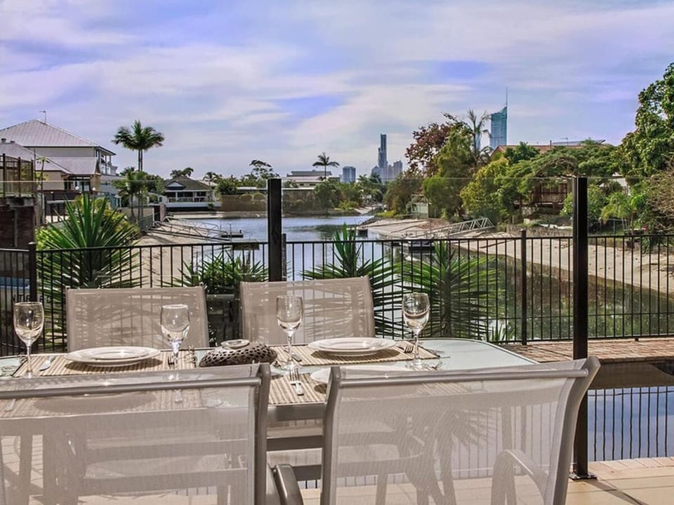 Bliss On Blue Waters House in Gold Coast