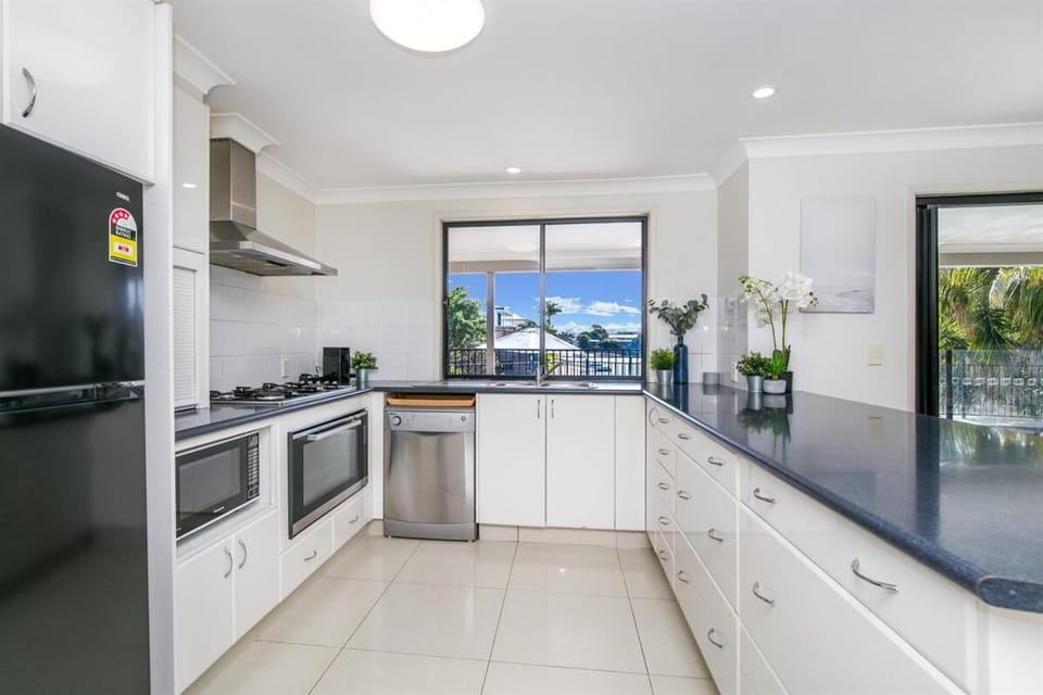 Bliss On Blue Waters House in Gold Coast