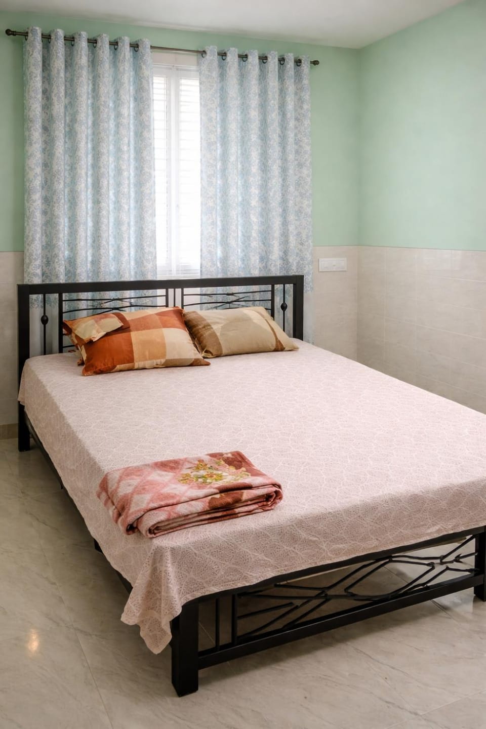Easestay 2BHK Full Furnished Apartment near Airport Apartment in Kolkata