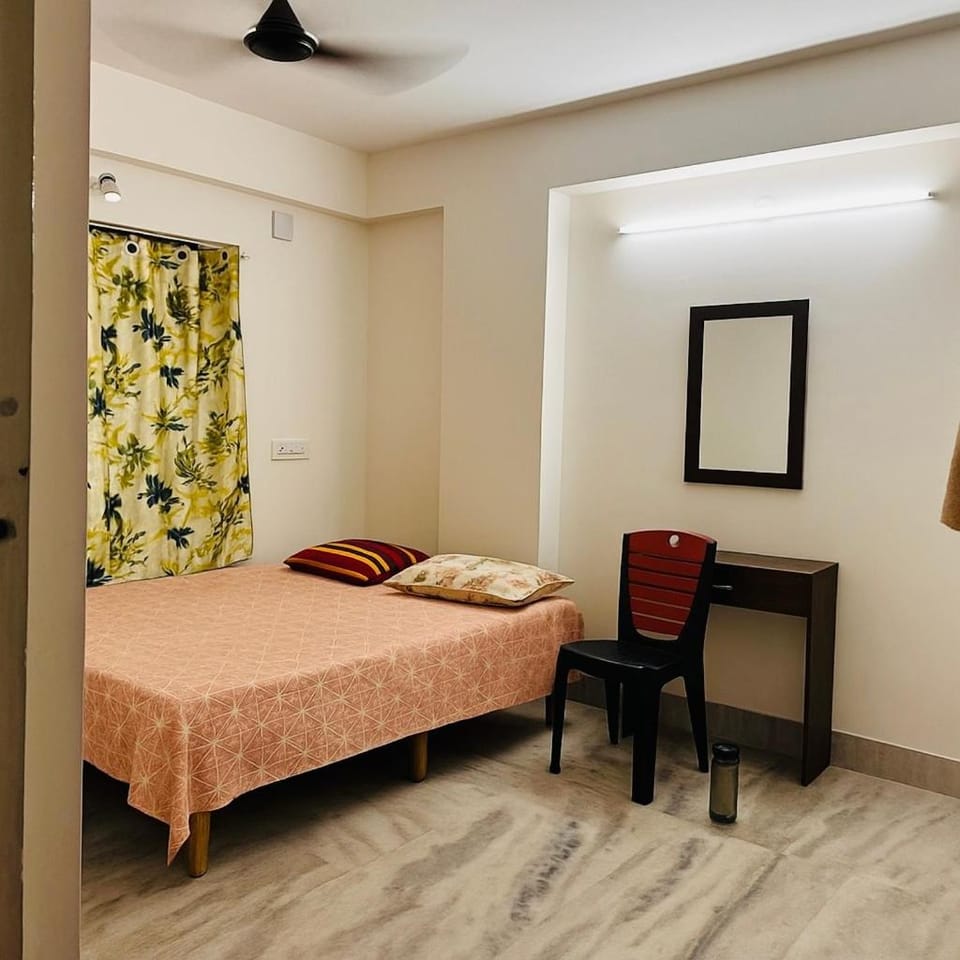 Easestay 2BHK Full Furnished Apartment near Airport Apartment in Kolkata
