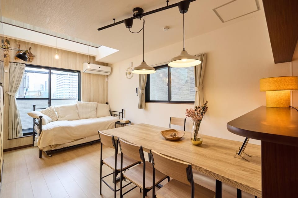 Living room, Dining area, air conditioner