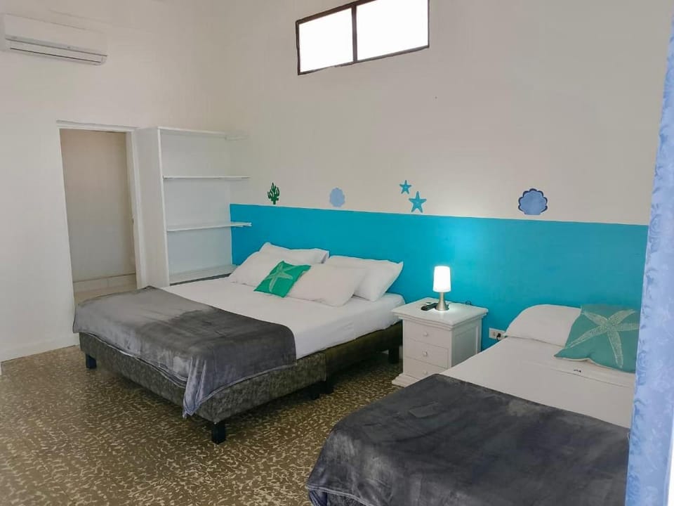 Bedroom, air conditioner