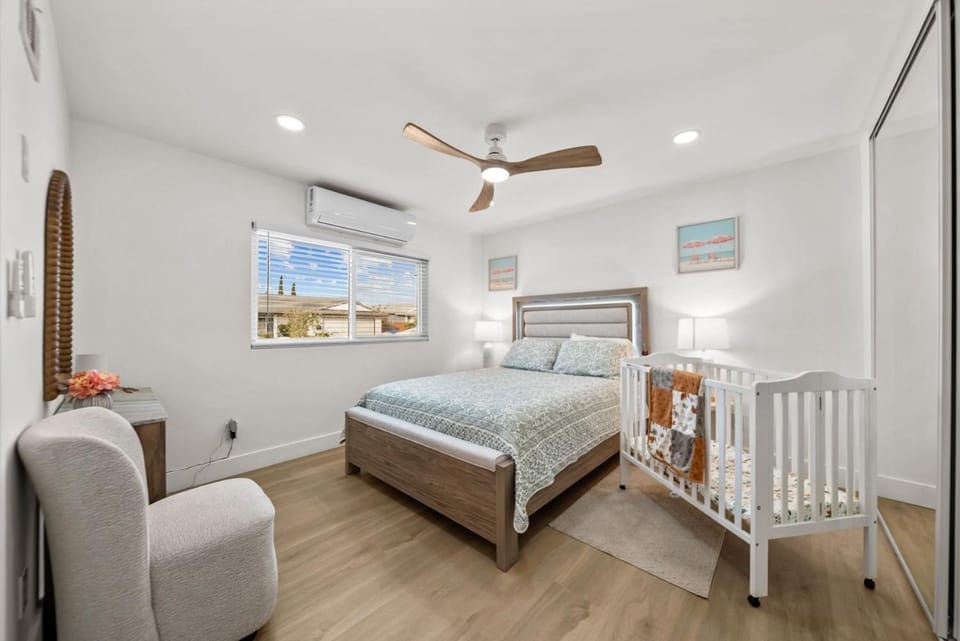 Bed, Photo of the whole room