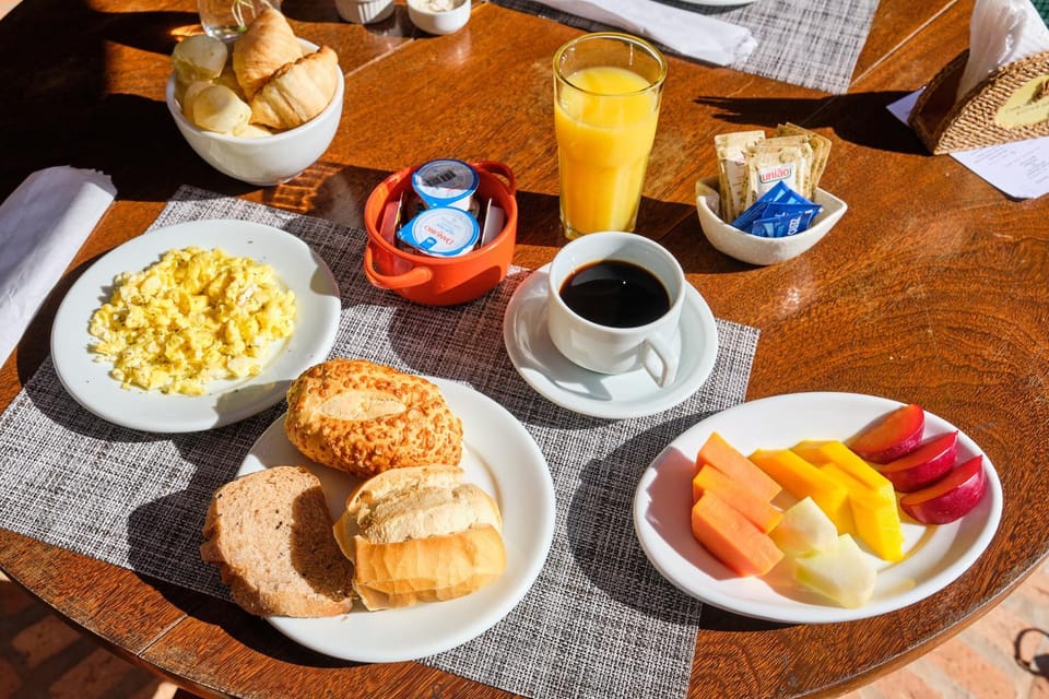 Food and drinks, Food, Breakfast, Continental breakfast, Buffet breakfast