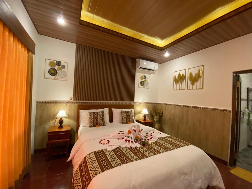 Bed, Photo of the whole room, Bedroom, air conditioner
