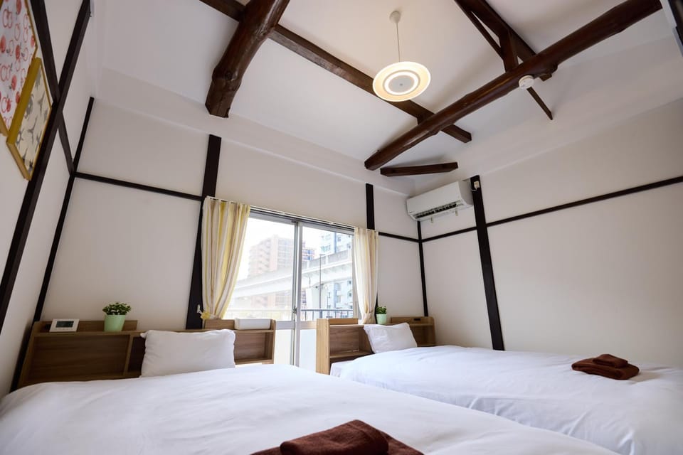 Bed, Photo of the whole room, Bedroom, air conditioner