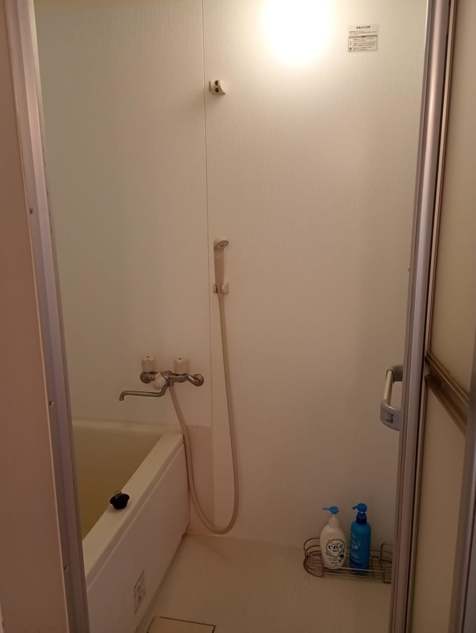 Three beds spacious apartment next to Shinsaibashi Apartment in Osaka
