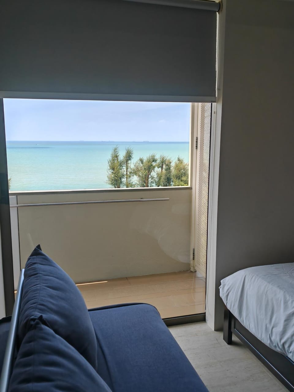 By The Sea Fully Seaview all rooms Beach front Apartment in Batu Ferringhi, Penang, Malaysia