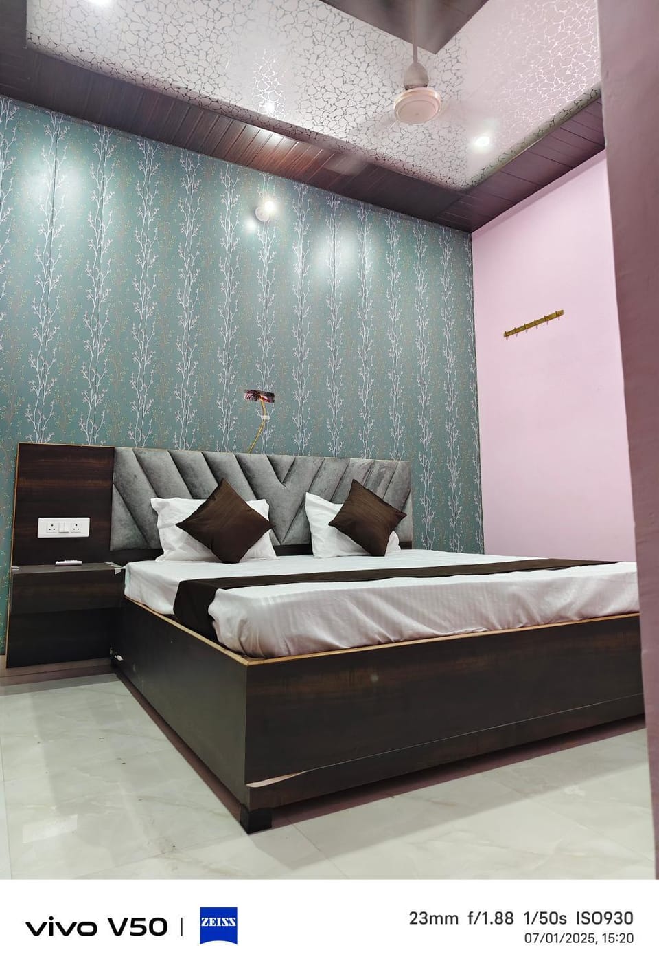 New Pushpanjli grand inn Vacation rental in Uttar Pradesh