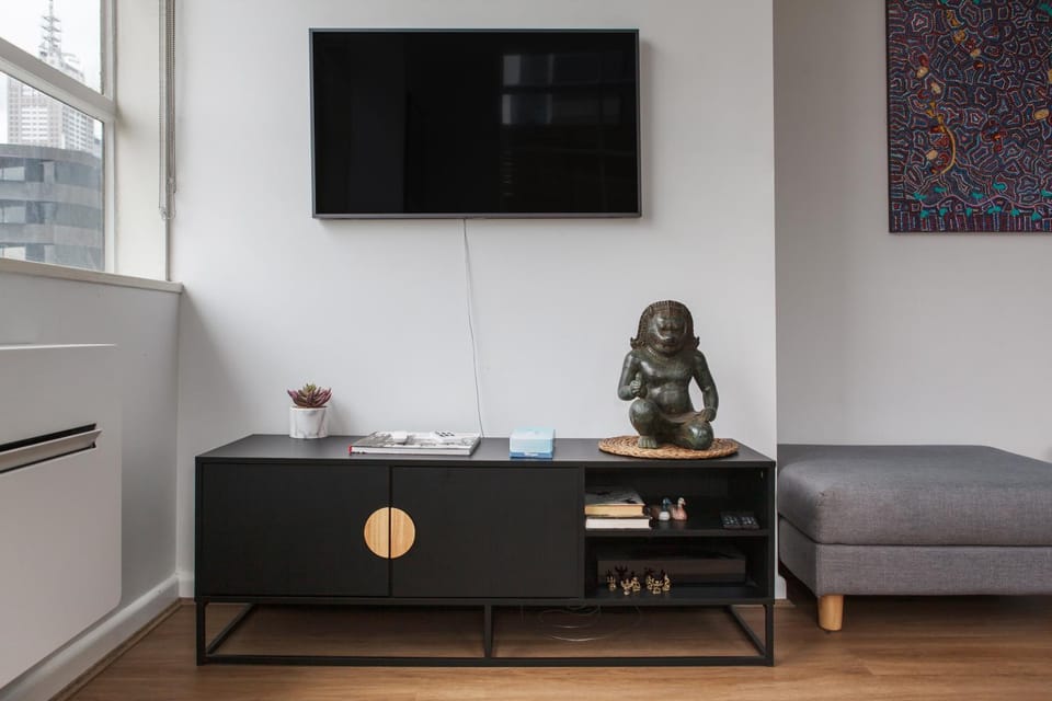 TV and multimedia, Living room, Evening entertainment