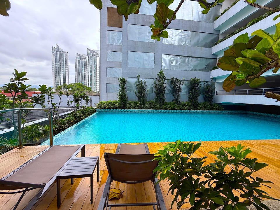 Pool view, Swimming pool