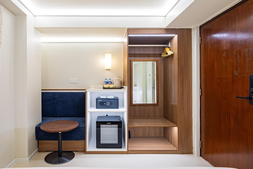 minibar, wardrobe