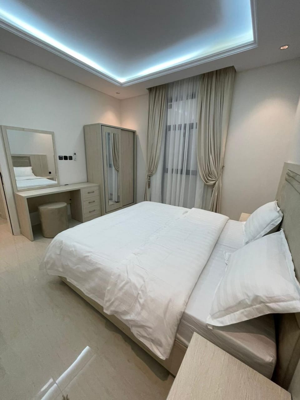 Bed, Photo of the whole room, Bedroom, wardrobe
