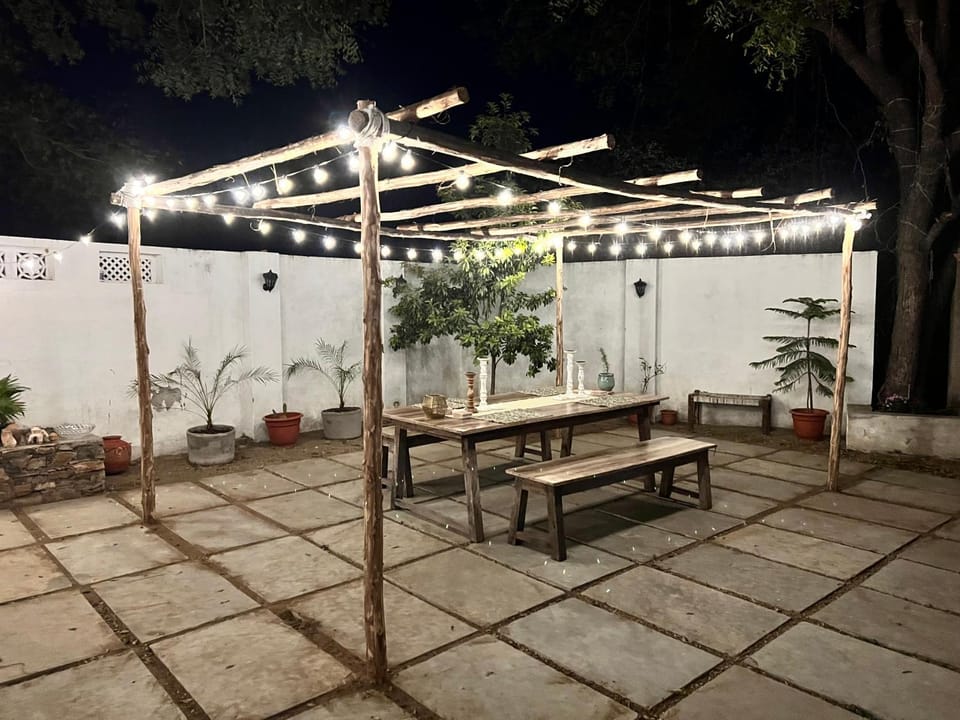 Balcony/Terrace, Inner courtyard view