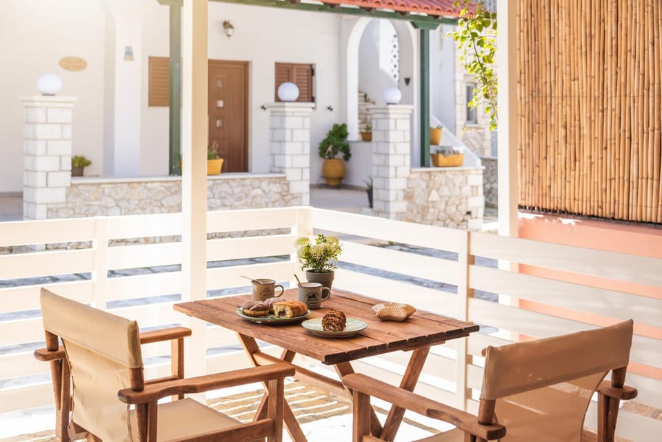 Balcony/Terrace, Balcony/Terrace