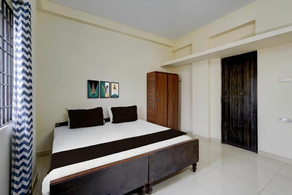 Aditya Residency SRI Ramachandra Medical College Hotel in Chennai