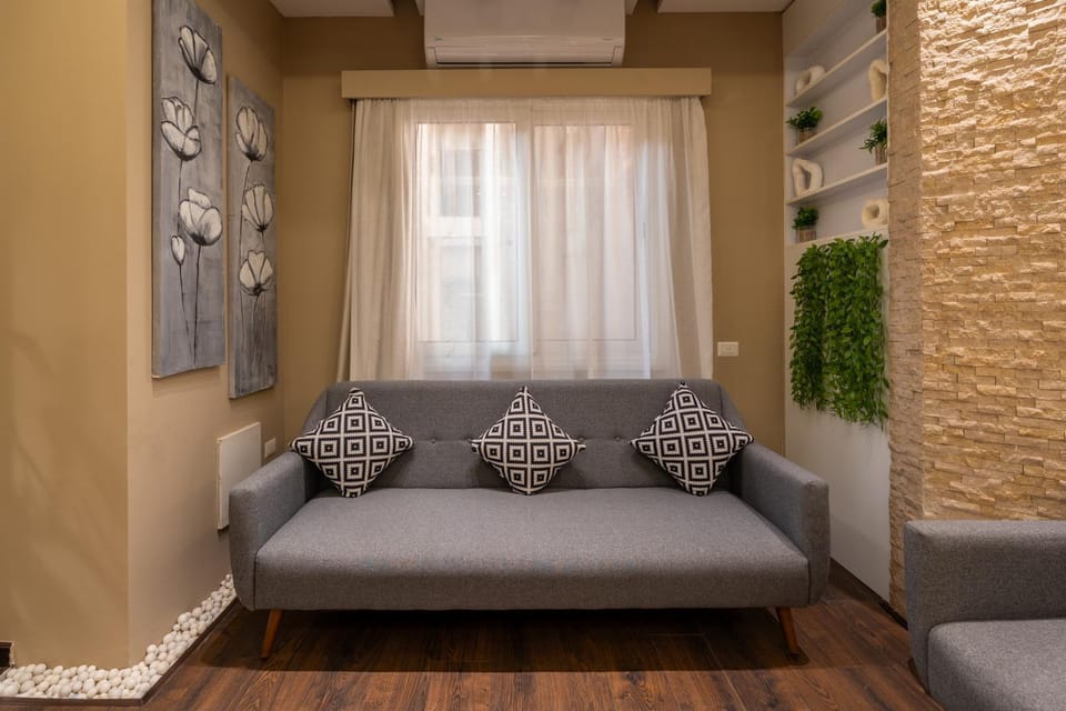 Living room, Seating area