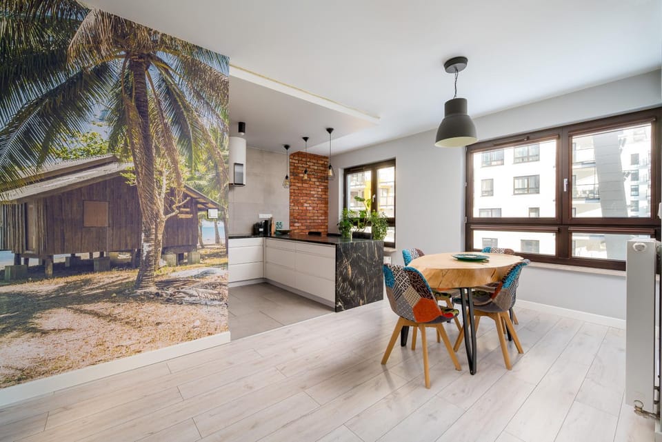 Kitchen or kitchenette, Living room, Seating area, Dining area