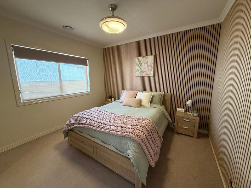 The Nest at Forest Lake - Stylish Guest Suite Apartment in Bendigo