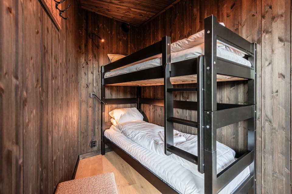 Bed, Bedroom, bunk bed