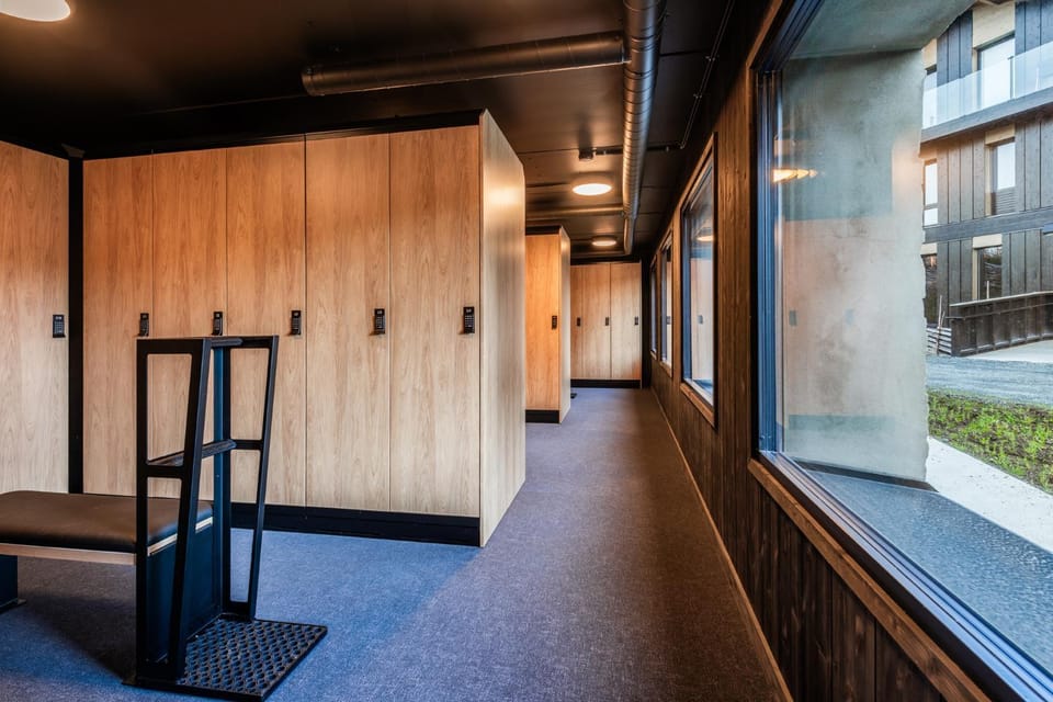 locker