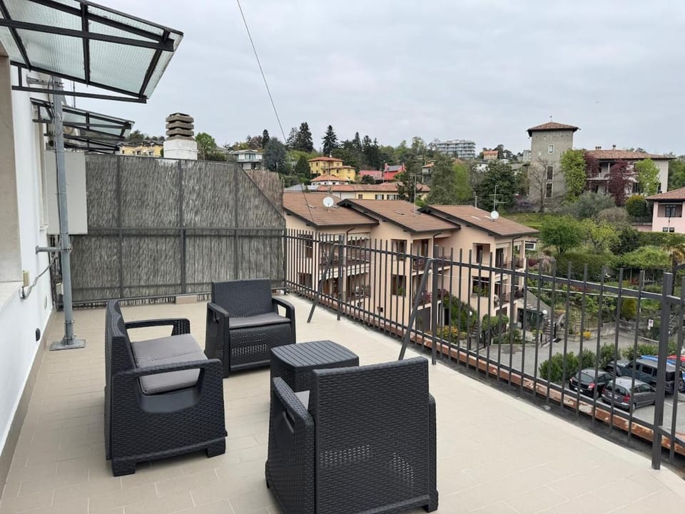 Paul Belvedere Apartment Apartment in Como
