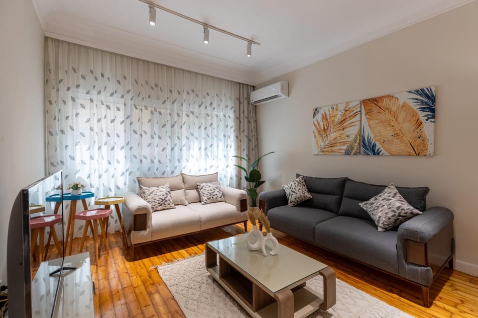 Living room, Seating area, air conditioner