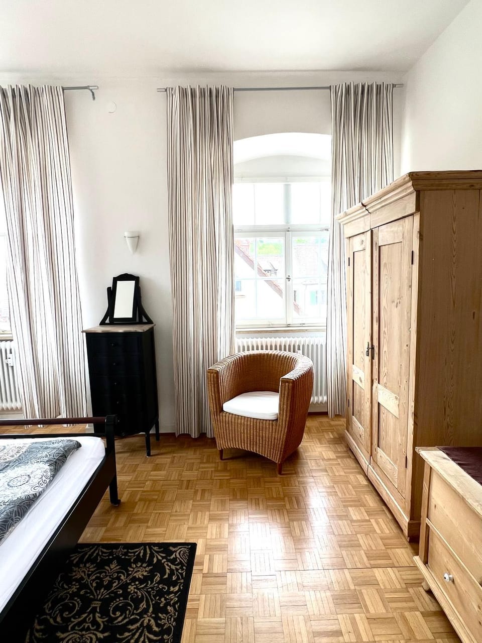 Bedroom, wardrobe