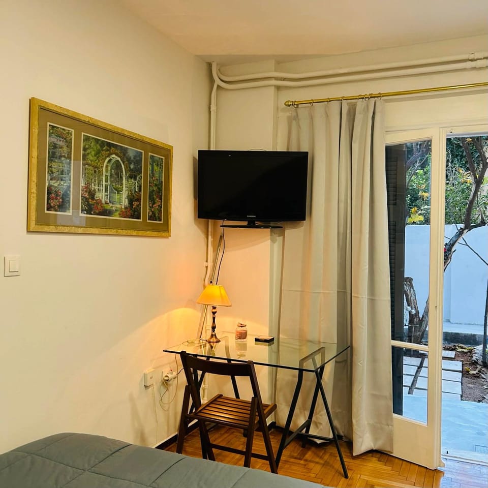 Metro blue line Megaro Mousikis Αpartment Apartment in Sporades, Greece