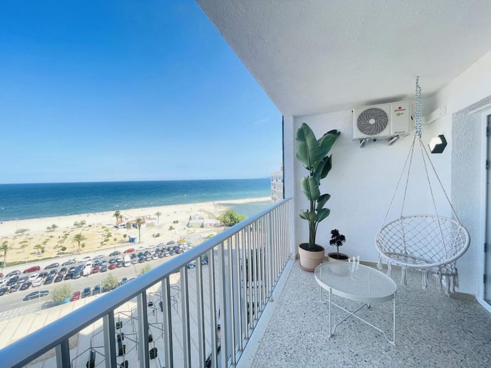 Natural landscape, Balcony/Terrace, Sea view