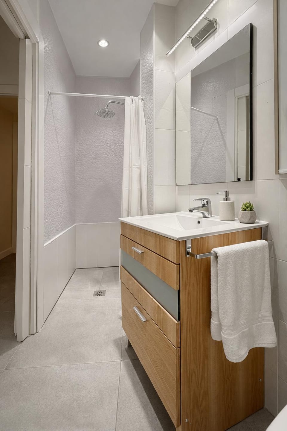 Shower, Bathroom, towels