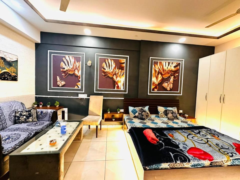Aawas studio Apartment in Noida