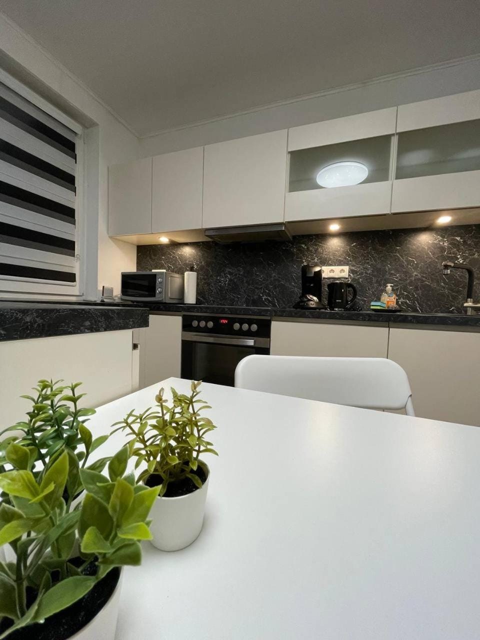Kitchen or kitchenette, stove, stove, kitchen, kitchen