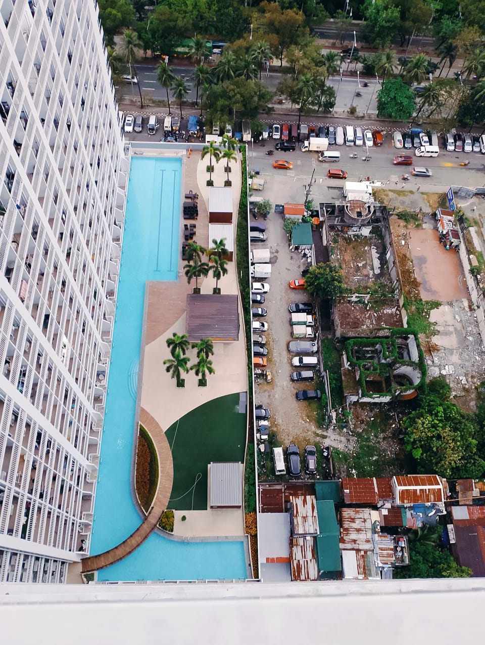 Breeze Haven Staycation Hotel in Pasay