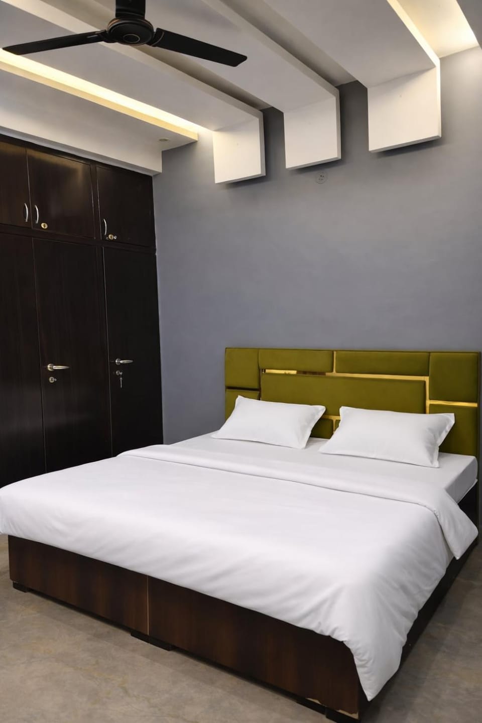 Spacious 2BHK Apartment - Near India Expo Mart Apartment in Haryana