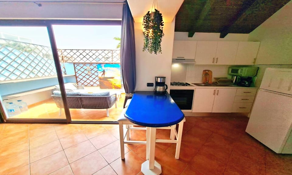 Pool House, StarlinkWiFi, Airconditioning! Direct access to private terrace and shared rooftop pool from the apt, by 'BeachHouseCaboVerde' Apartment in Santa Maria