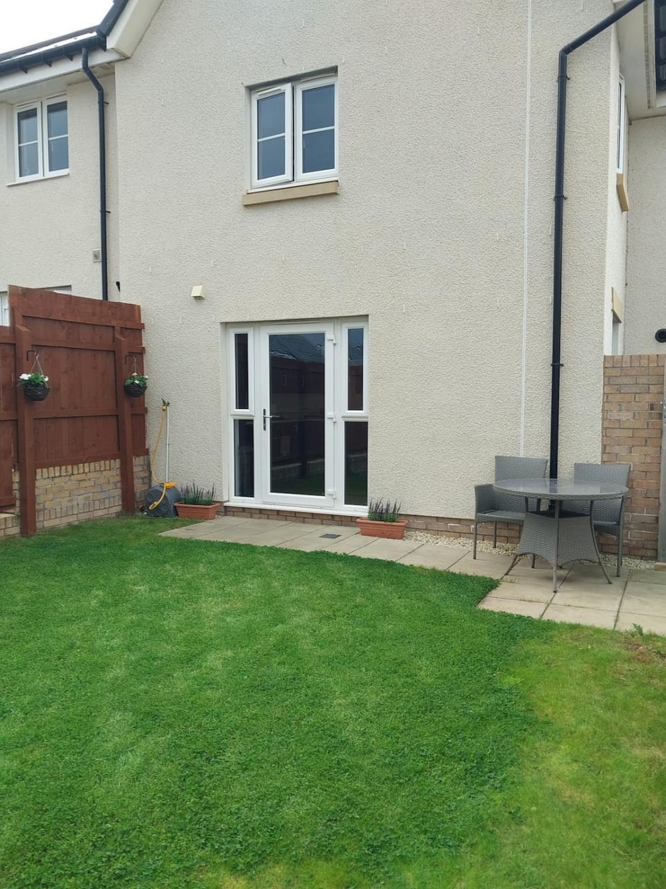 Entire 3 bedroom house in suburban area House in Edinburgh