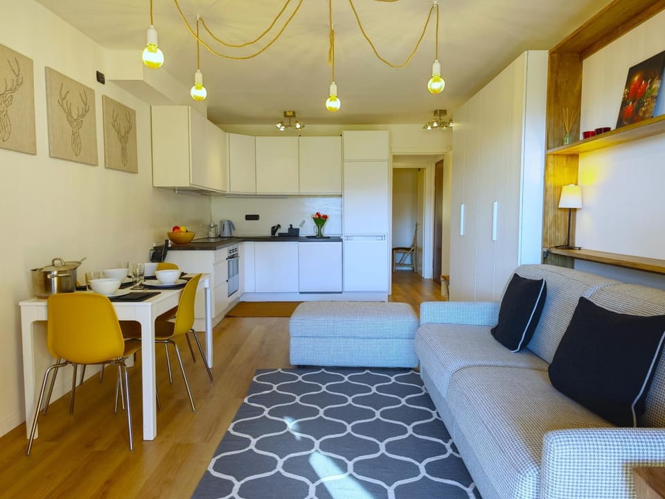 Hostdomus - Ski View Apartment in Sestriere