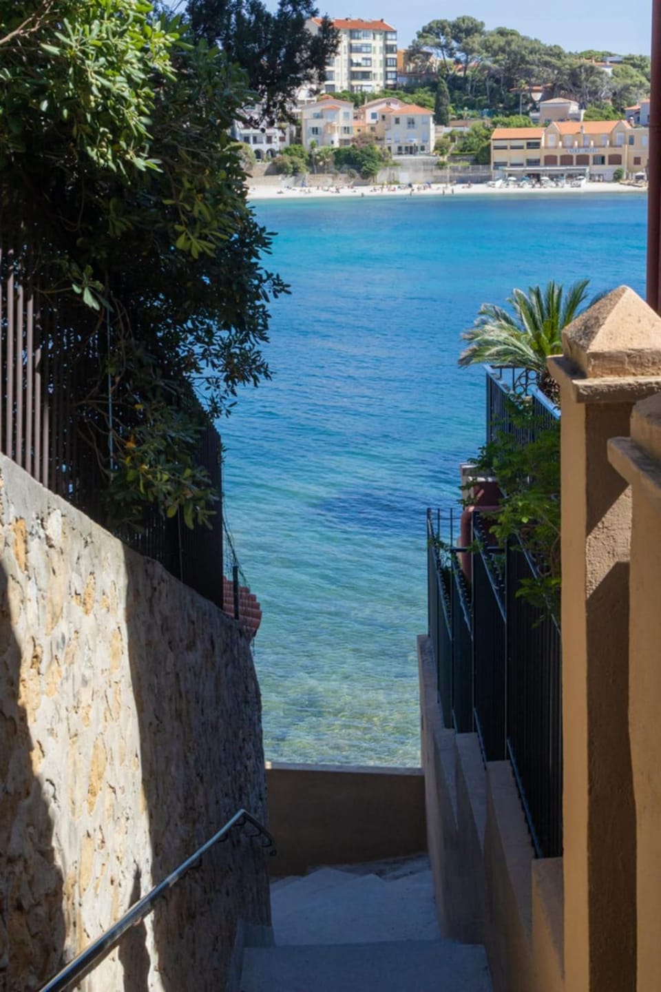 Studio Duplex Bandol Vue Mer Terrasse & Parking Apartment in French Riviera