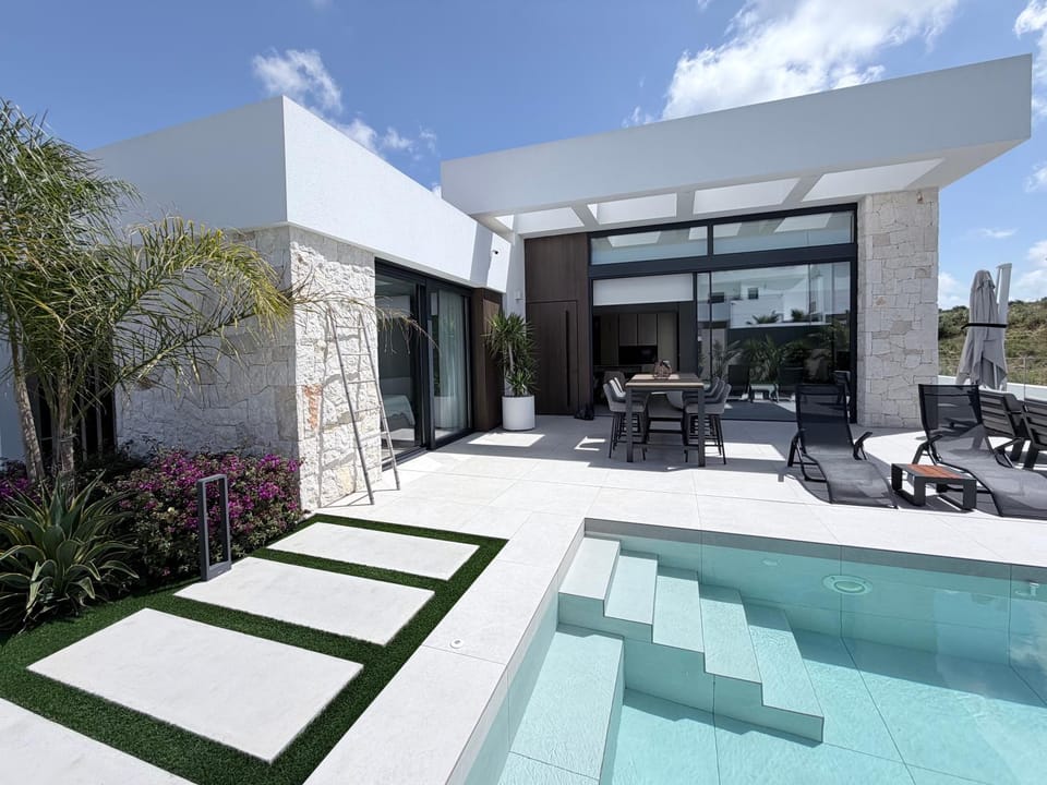 Property building, Swimming pool