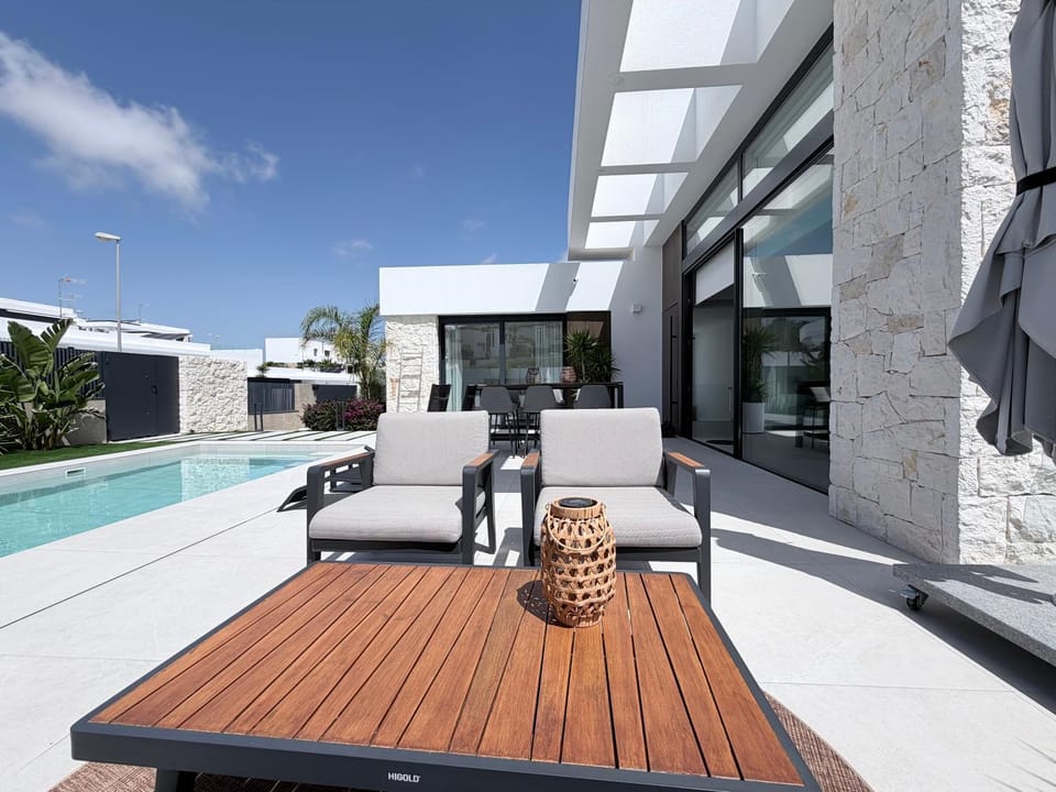 Seating area, Pool view, sunbed