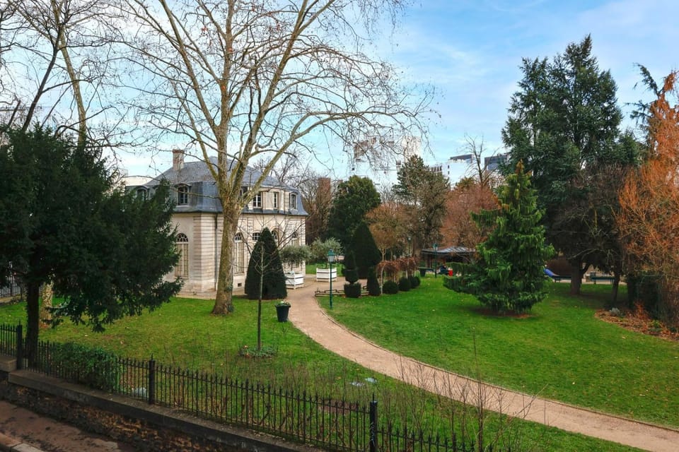 Hawkins Suite Park View in Paris Apartment in Paris