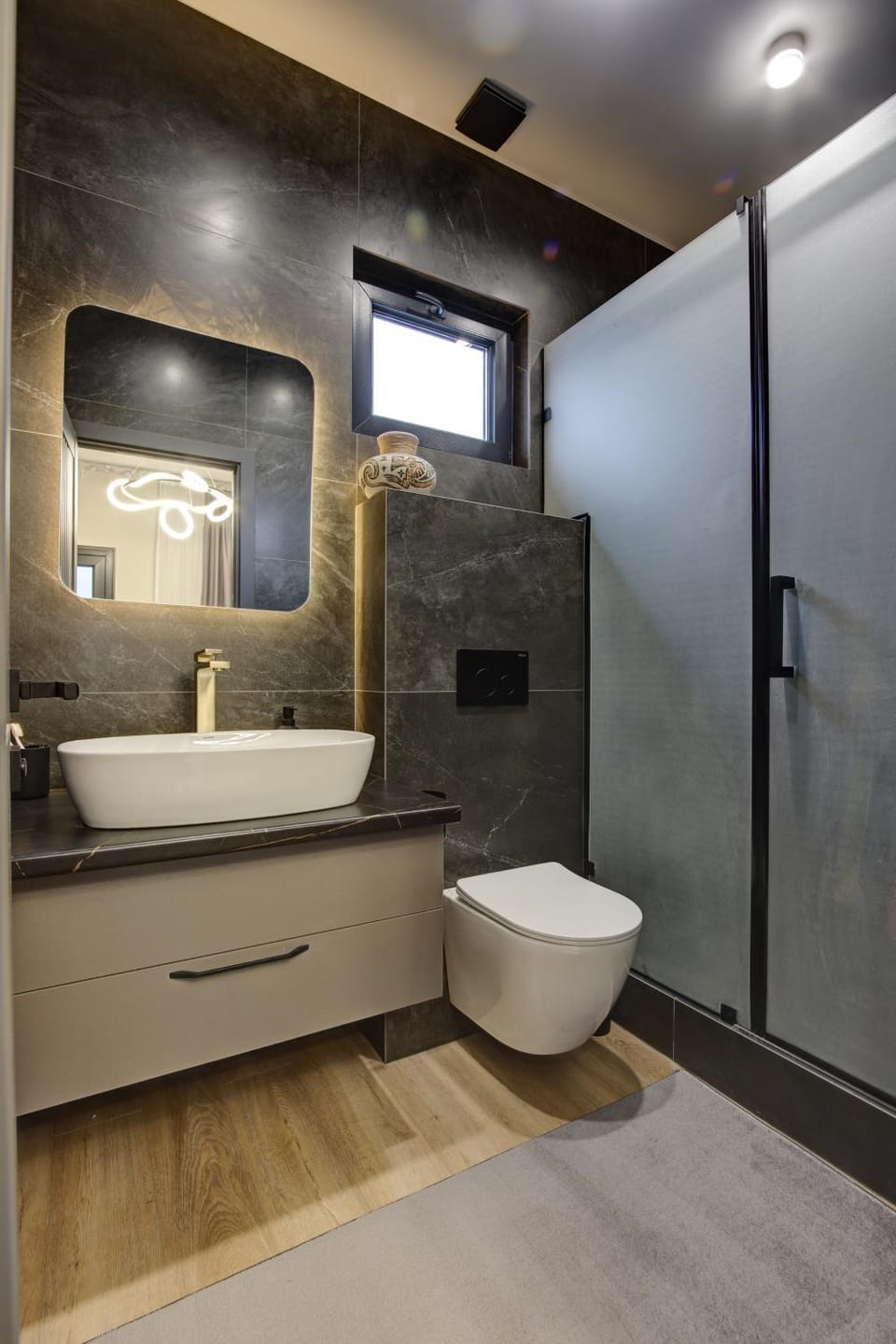 Shower, Toilet, Bathroom, Bath