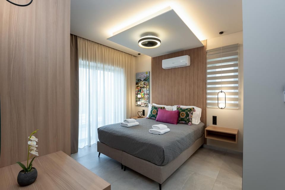 Bed, Photo of the whole room, Bedroom, air conditioner