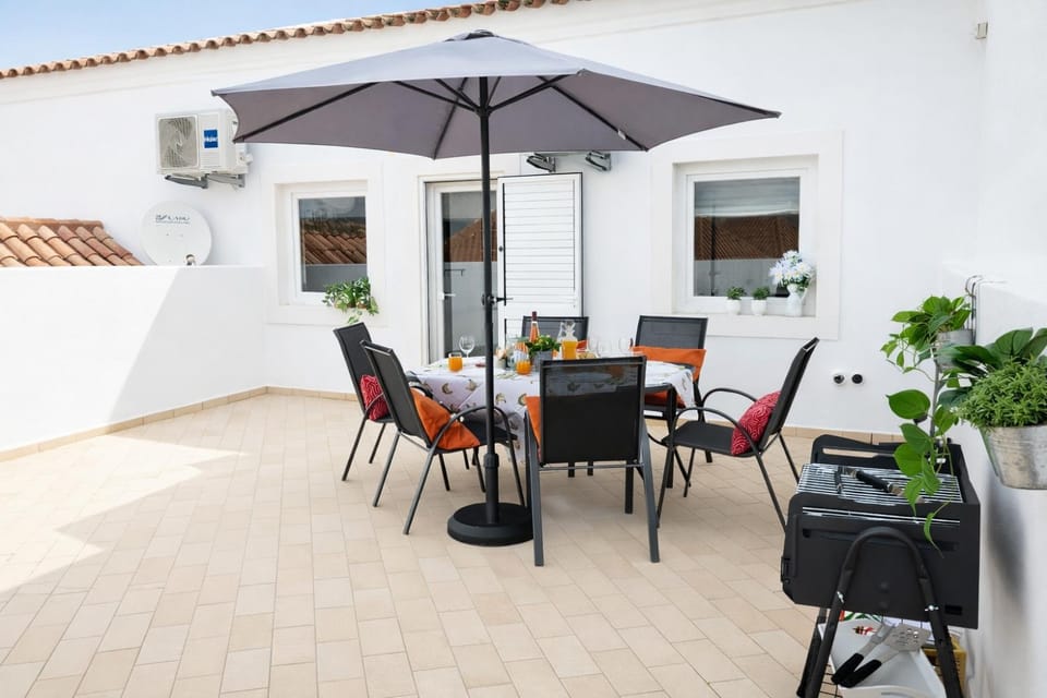 BBQ facilities, Balcony/Terrace