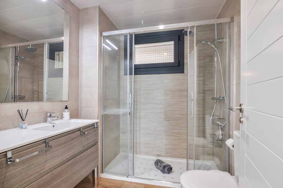 Bathroom, Living room