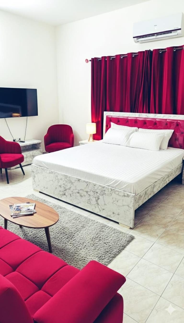 Comfy Rooms Bed and Breakfast in Karachi